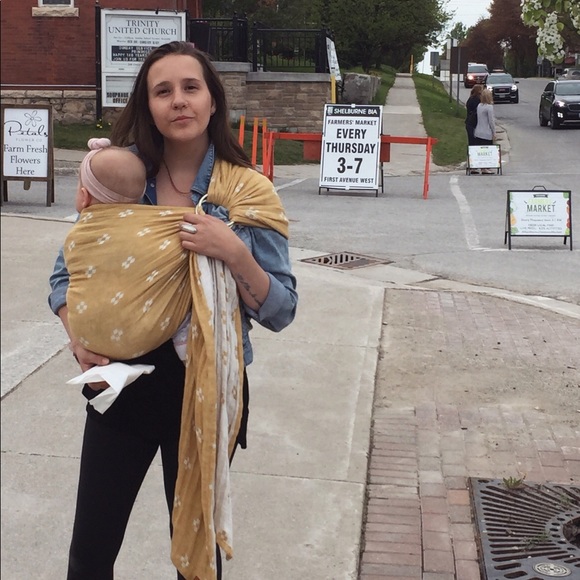 Meet your Posher, Abigail - Picture 2 of 4